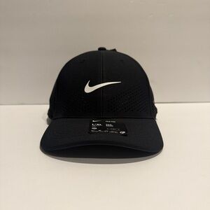 Nike Dri-FIT ADV Structured Swoosh Cap